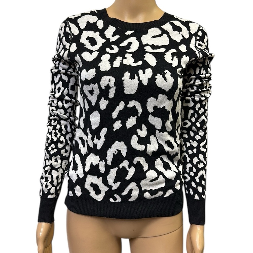 Express Leopard Print Black White Lightweight Knit Long Sleeve Sweater Womens S
